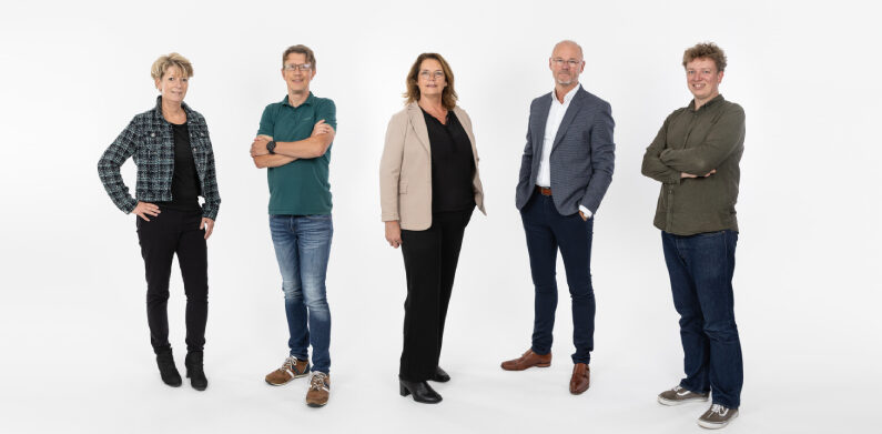 Groepsfoto van team Niekerk